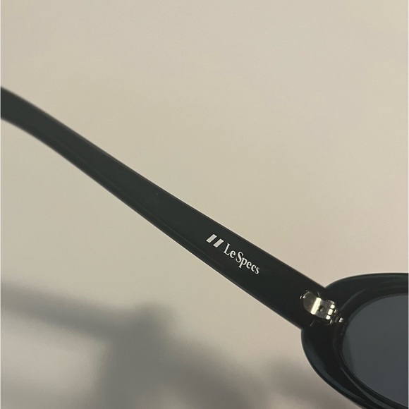 SOLD - Le Specs - Black Outta Love sunglasses - Picture 3 of 5